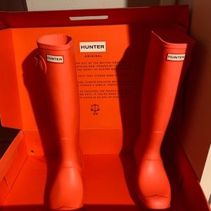 Hunter tall boots and socks